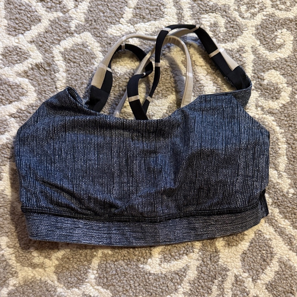 Lululemon sports bra